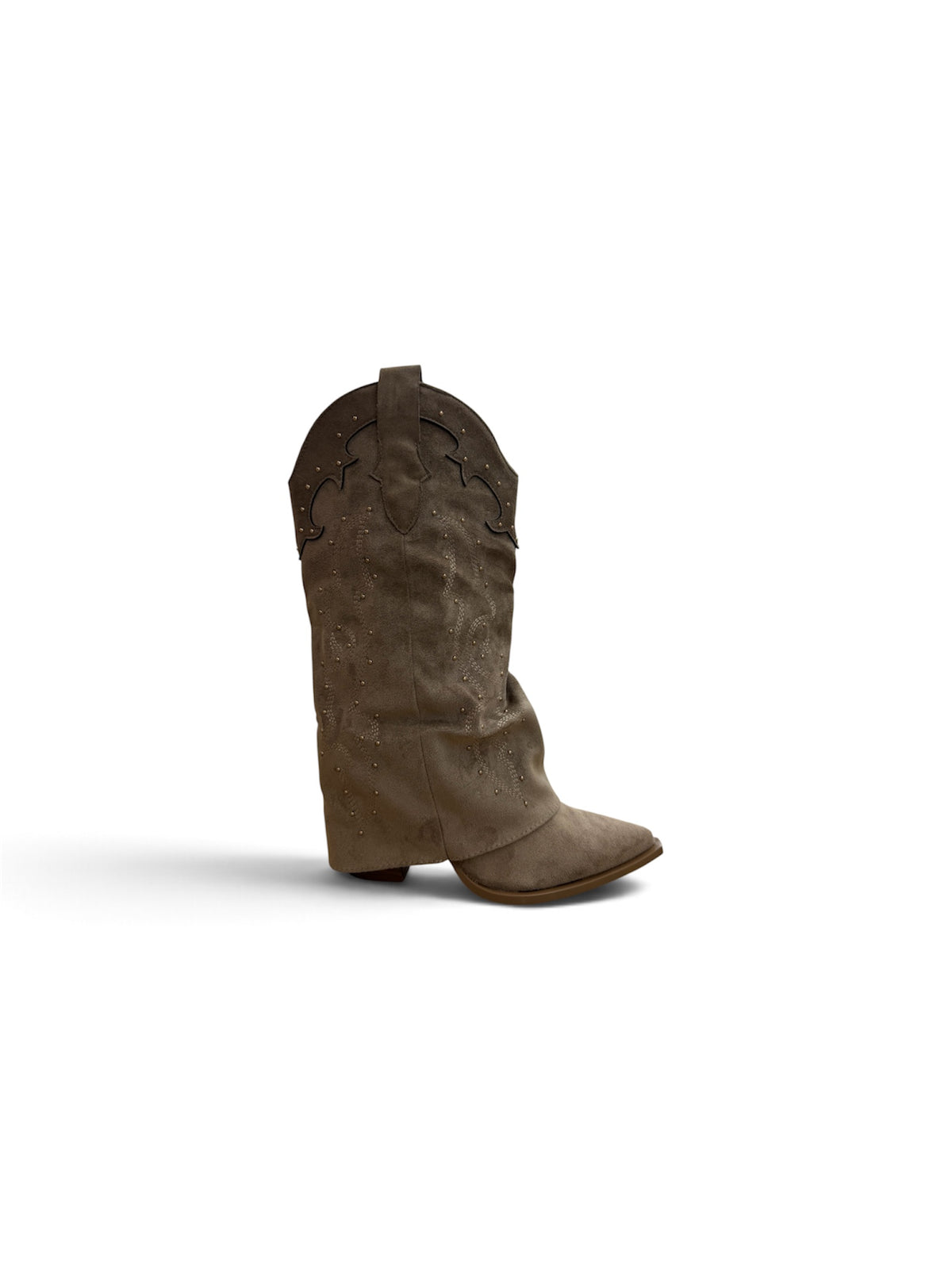 Botas altas con tachuelas doradas