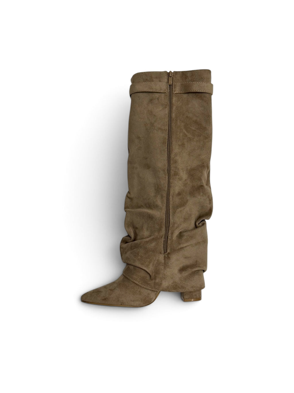 Botas Altas de Ante con Hebilla Dorada Efecto Arrugado